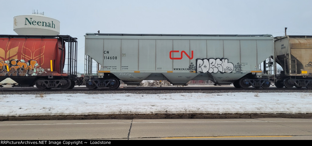 CN 114608